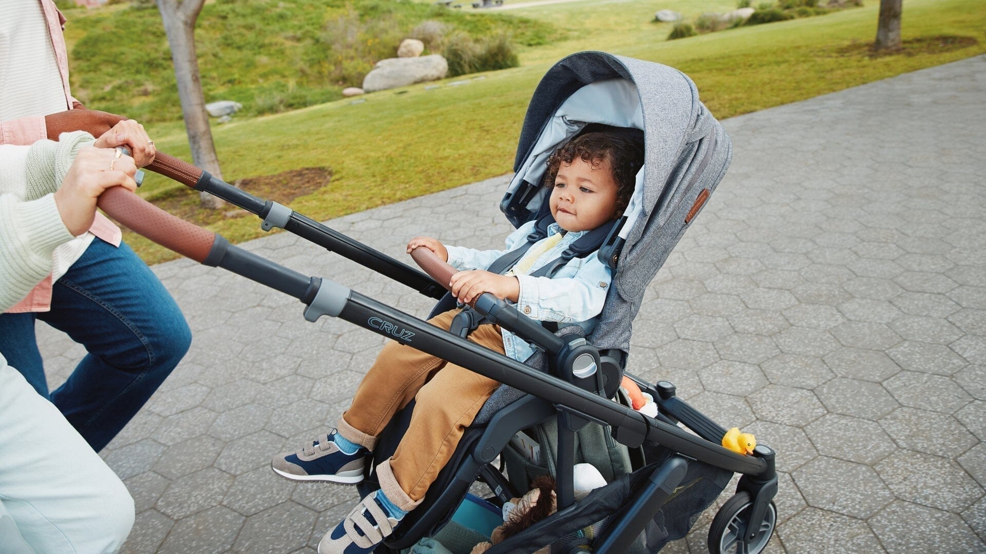 When to Stop Using a Stroller: Age & Stage Guide for Parents