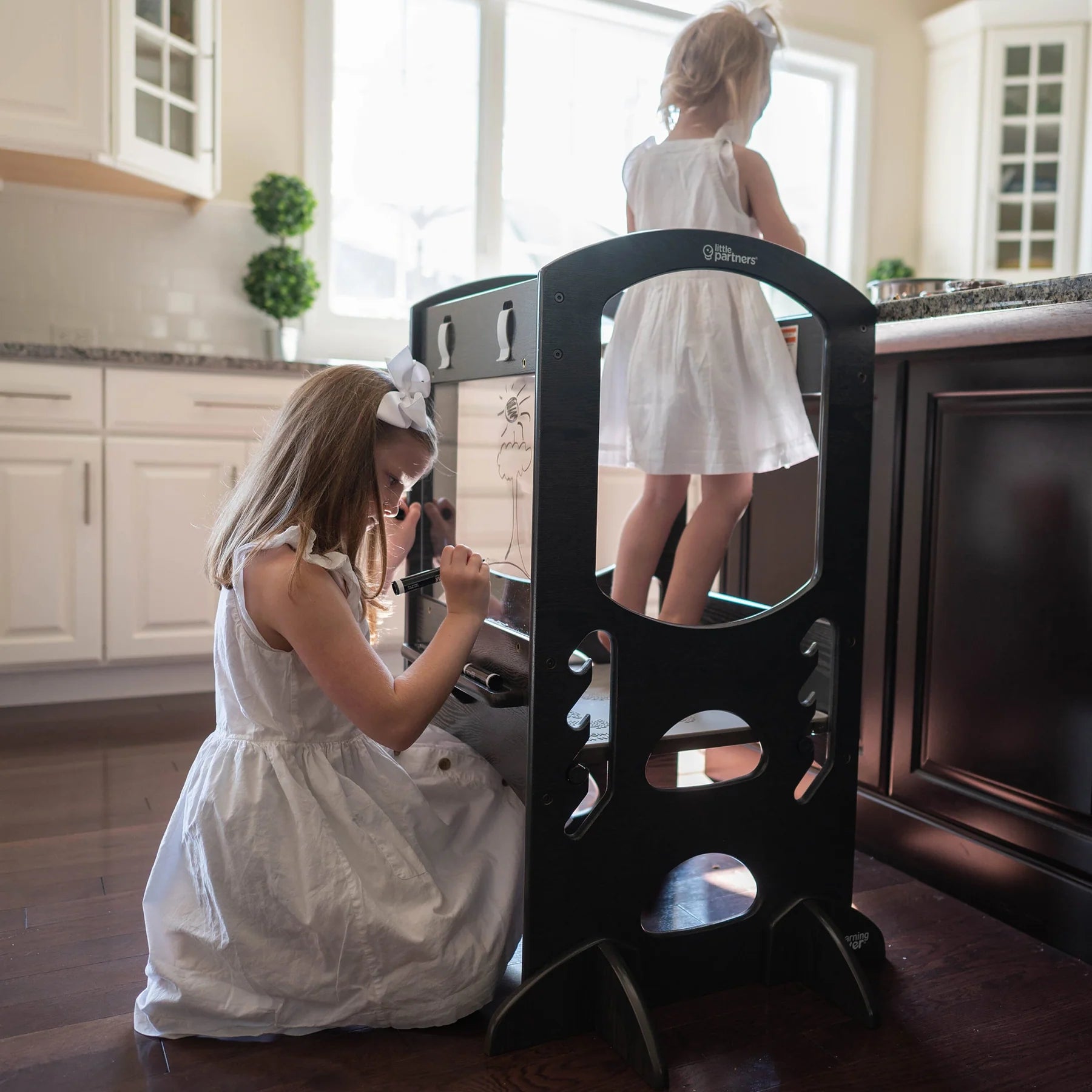 Little Partners Chef Series Learning Tower® Toddler Tower- Strolleria