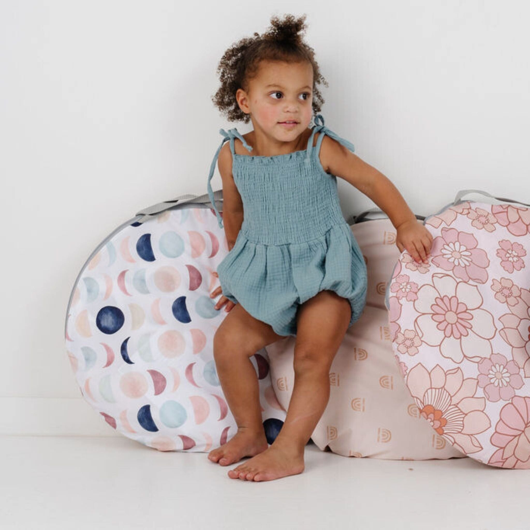 Toki Kids Lunar Phases Play Tent- Strolleria
