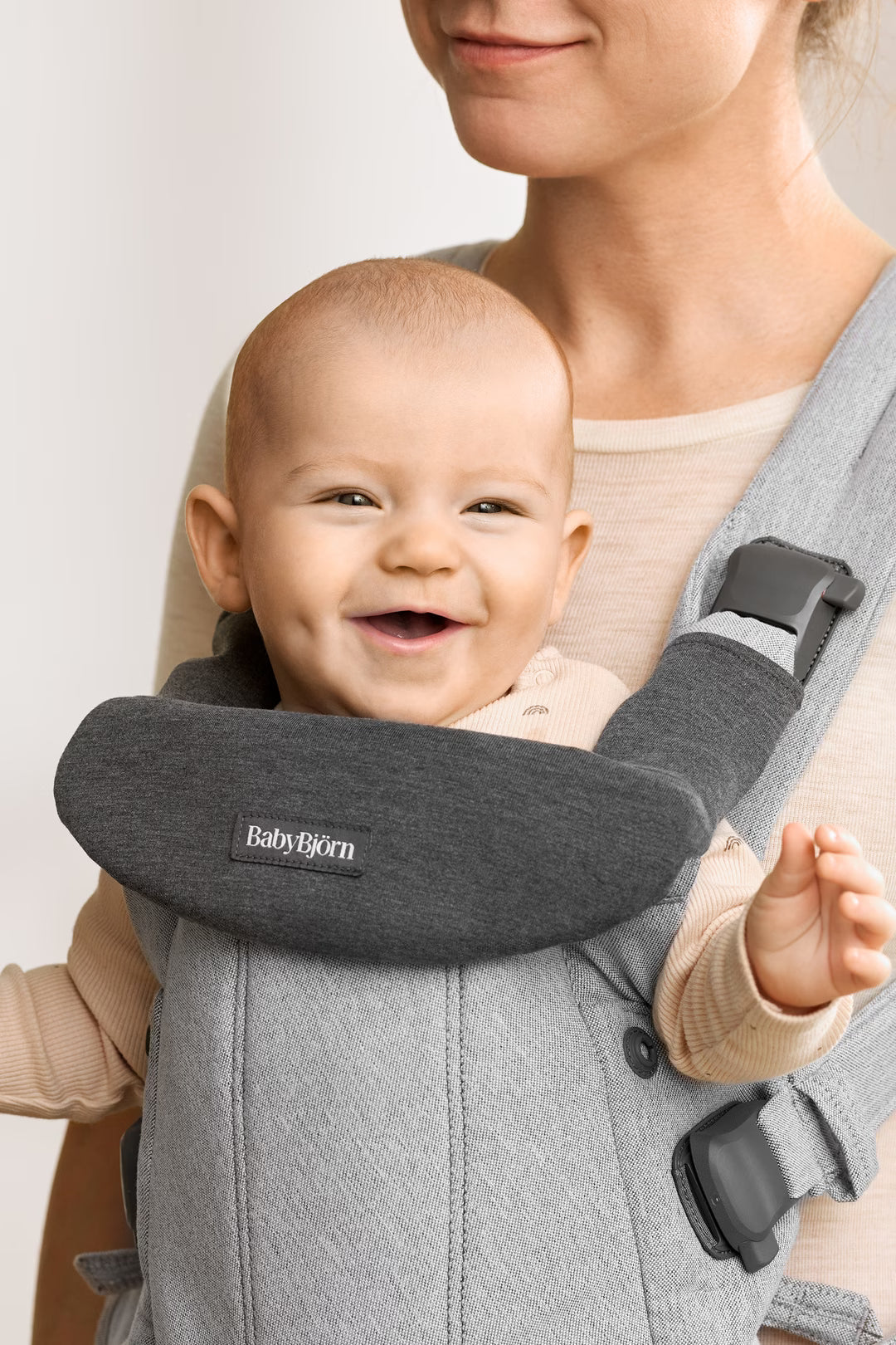 BabyBjorn Bib for Baby Carrier Harmony- Strolleria