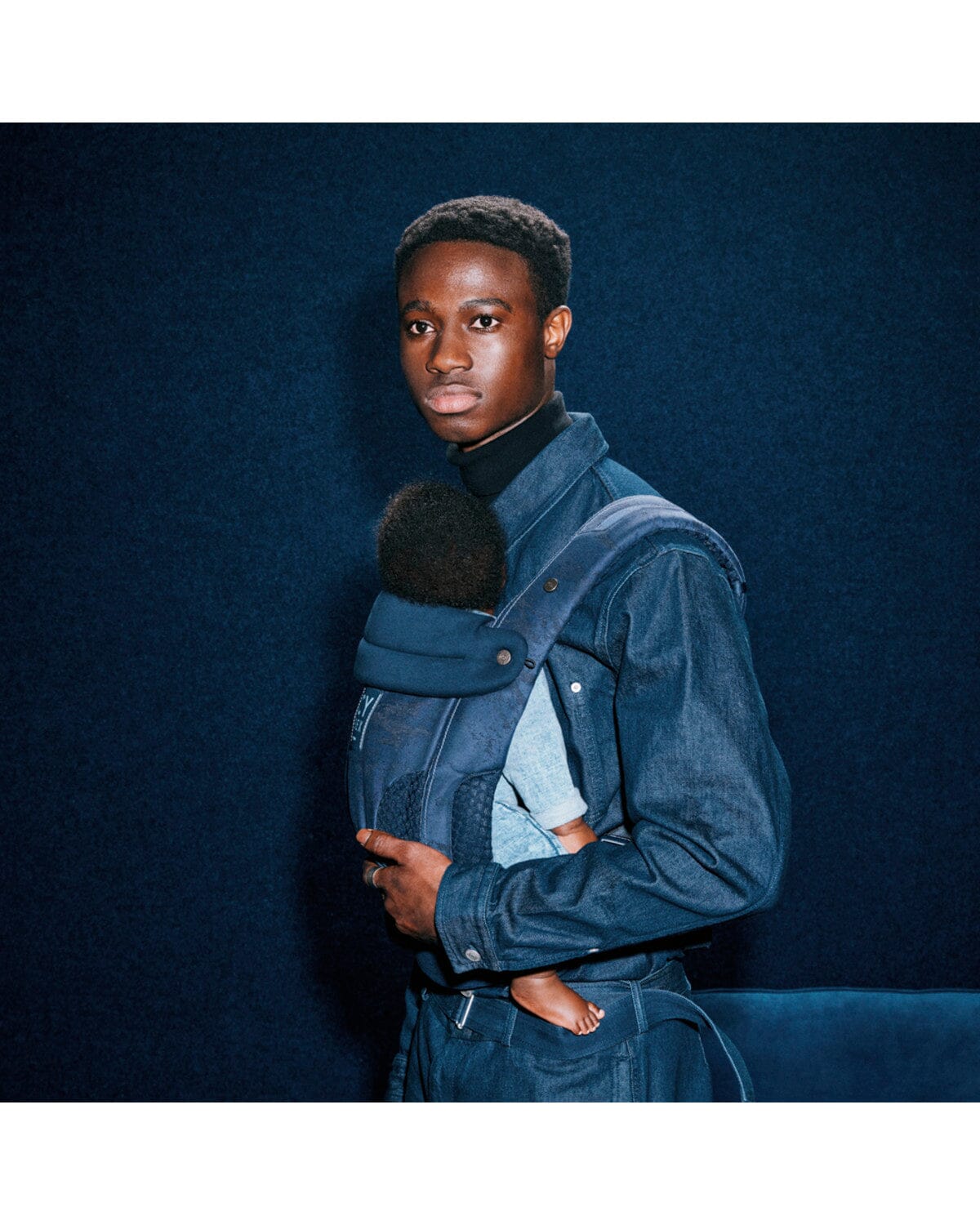 CYBEX COYA Carrier - Rebellious Luxury Denim Blue- Strolleria