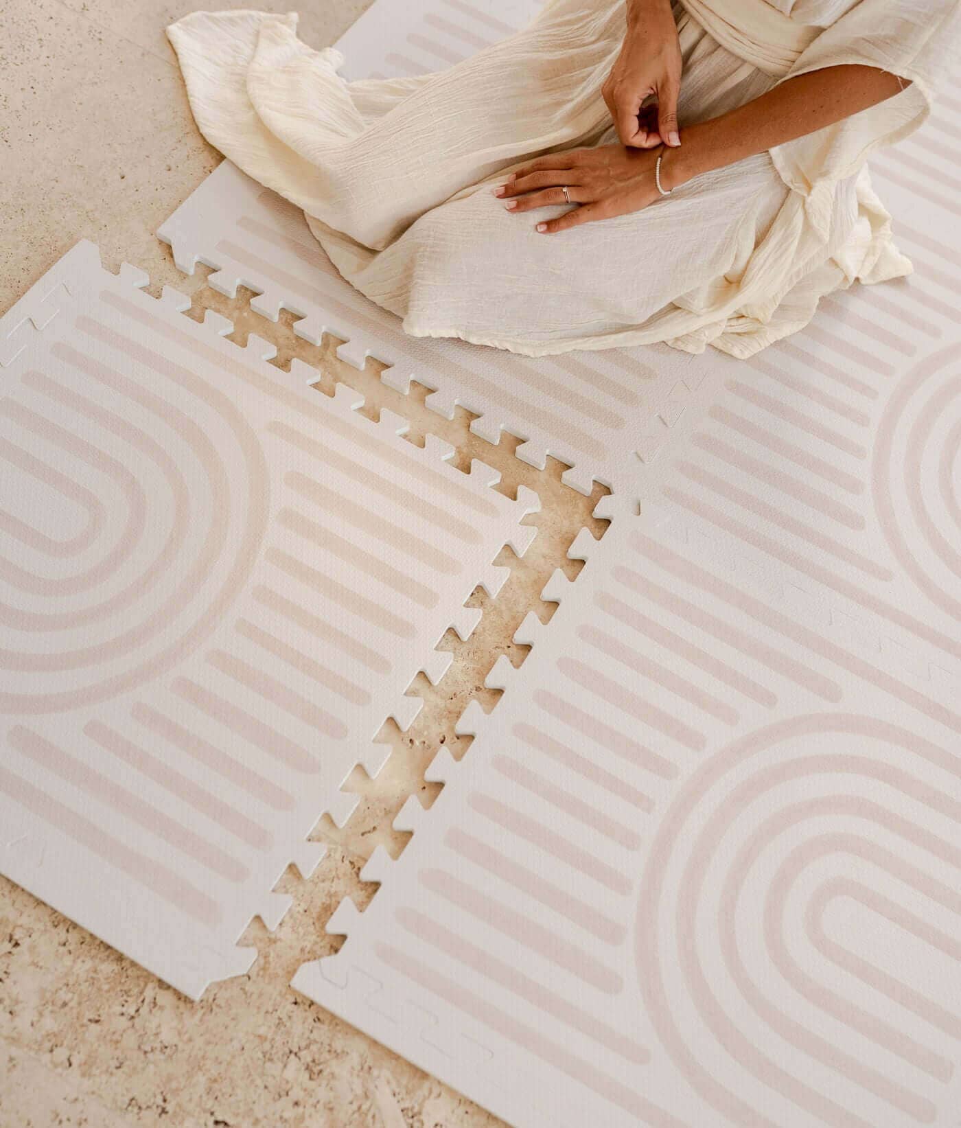 Toddlekind USA Haven Playmat in Linear - Linen- Strolleria