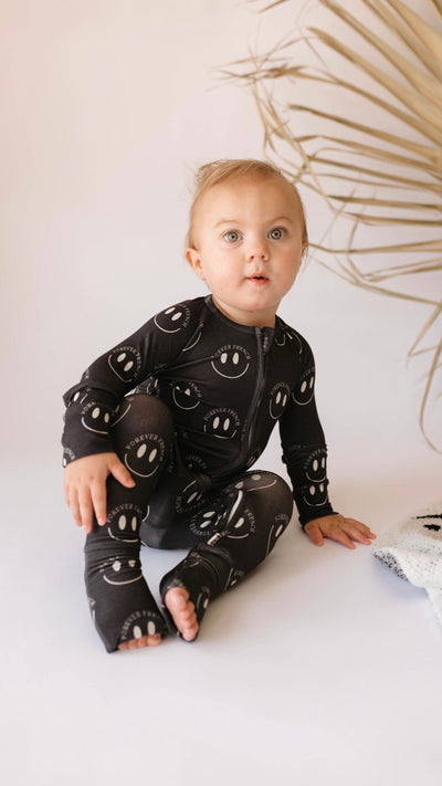 Forever French Baby - Bamboo Zip Pajamas | Charcoal & White ff Smile