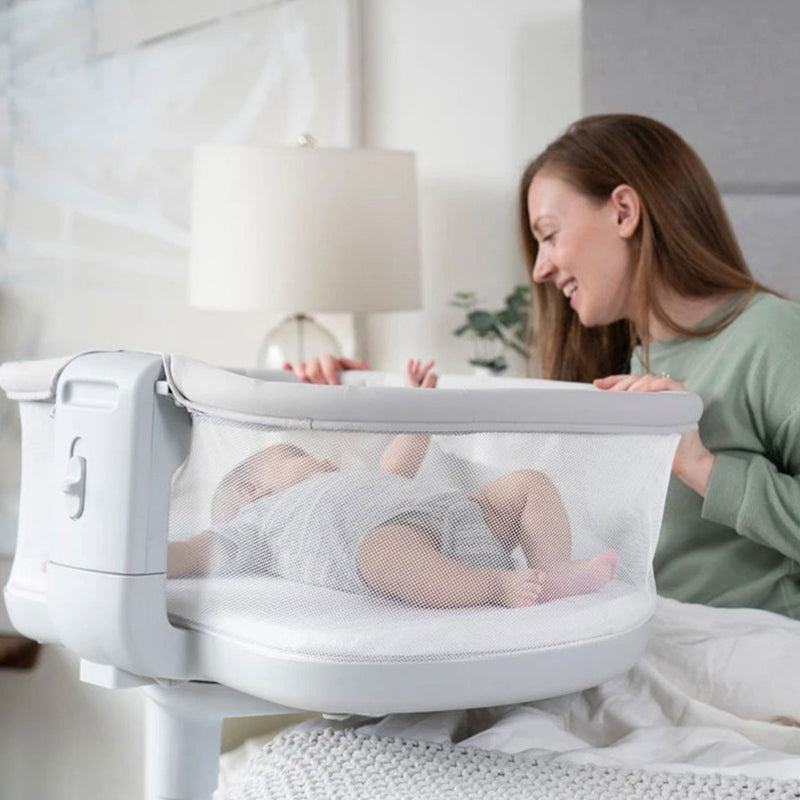 Halo Bassinest Swivel Sleeper 3.0- Strolleria