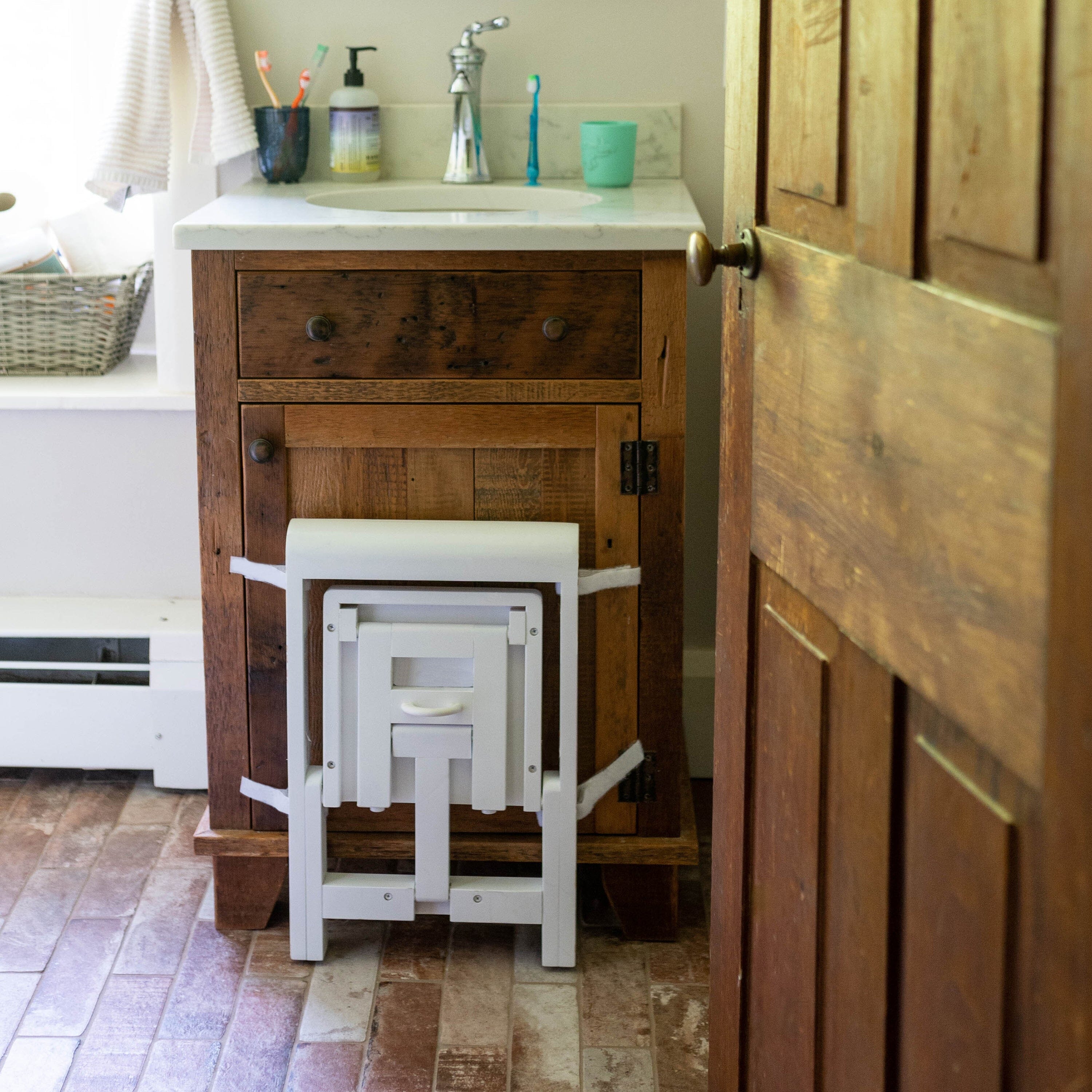 Busy Kids Fold 'N Store Step Stool- Strolleria