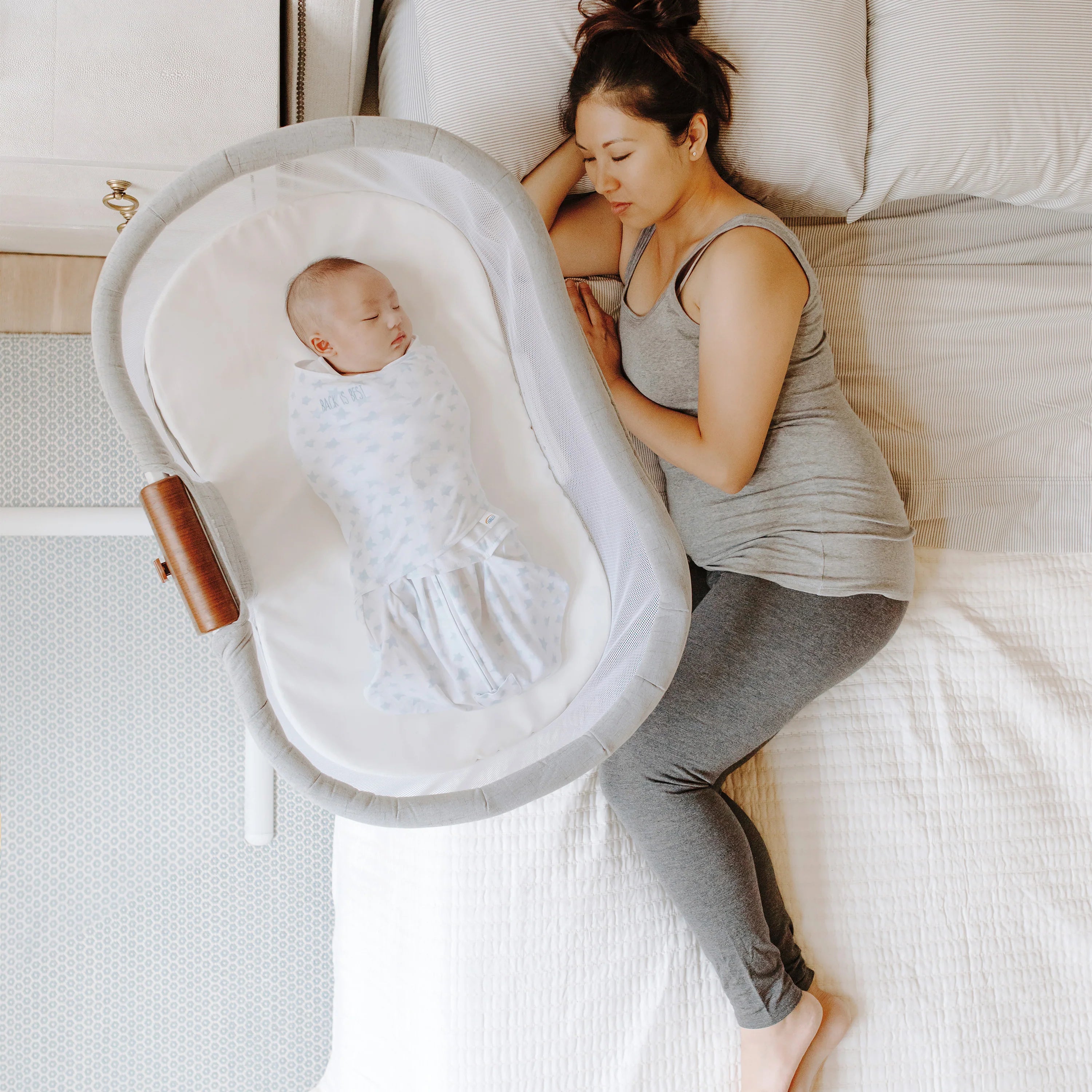Halo BassiNest Swivel Sleeper 4.0 Air with Dreamweave Breathable Pad- Strolleria