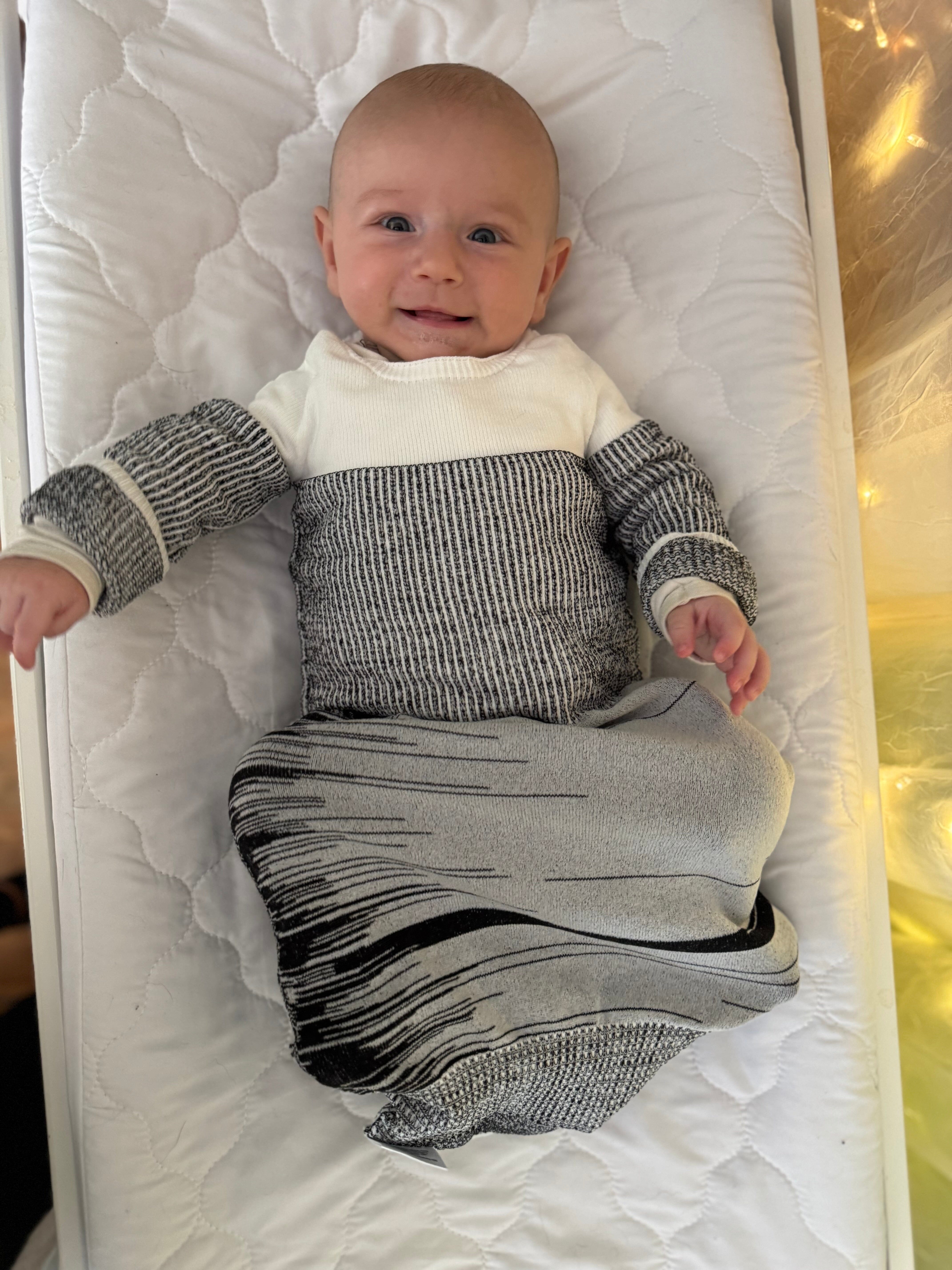 Swaddelini Arms Out Short Sleeve Sleep Sack- Strolleria