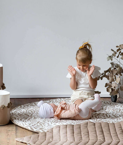 Toddlekind USA Snuggle Mat In Leaves - Tan