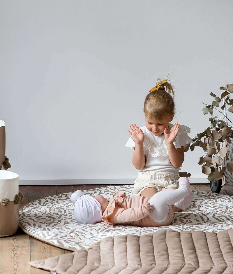 Toddlekind USA Snuggle Mat In Leaves - Tan