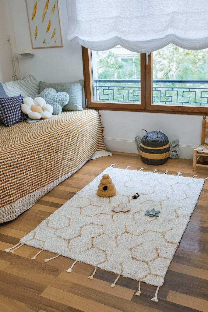 Lorena Canals Planet Bee - Pollination Play Rug- Strolleria