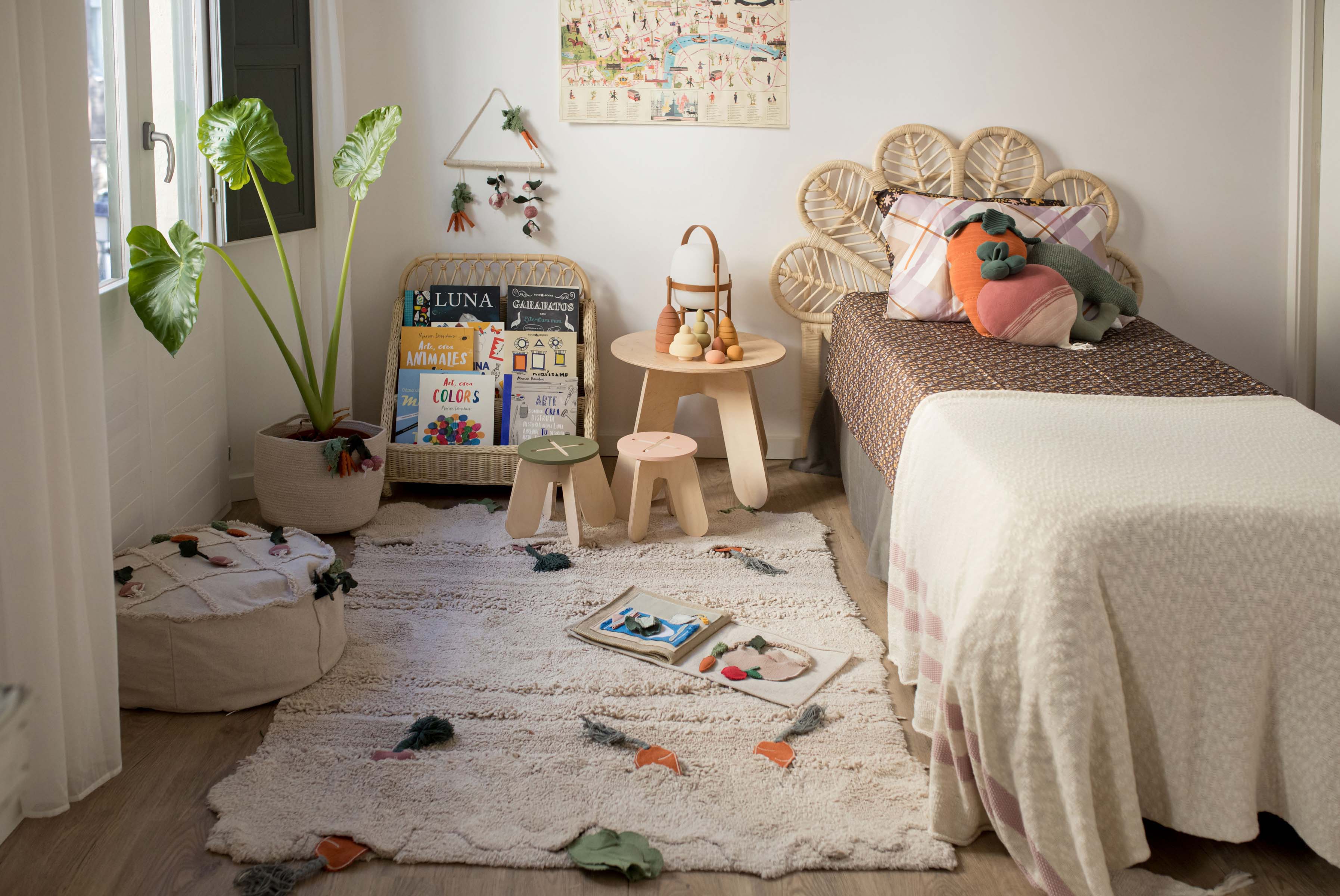 Lorena Canals x Oli&Carol Washable Play Rug - Veggie Garden- Strolleria