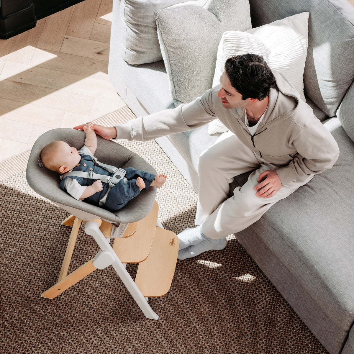 Chicco Wonder 4-in-1 Folding High Chair- Strolleria
