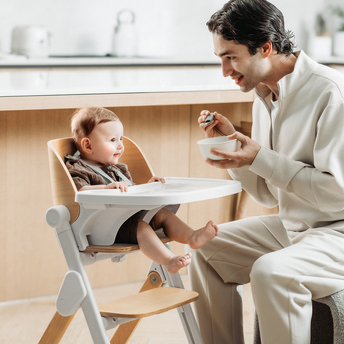 Chicco Wonder 4-in-1 Folding High Chair- Strolleria