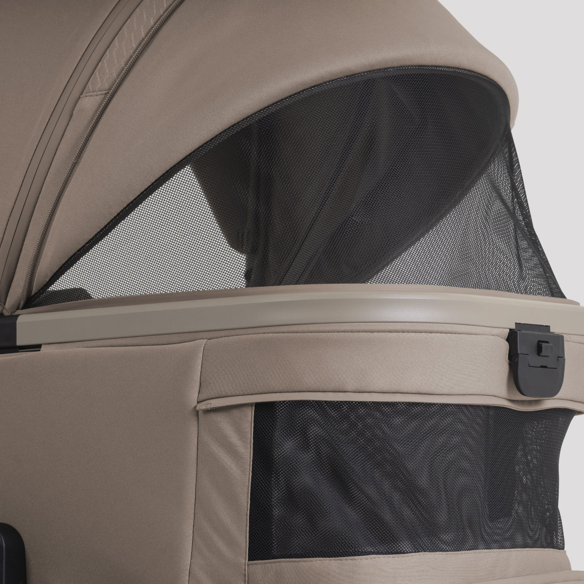 Silver Cross Cove 2 Compact Bassinet- Strolleria