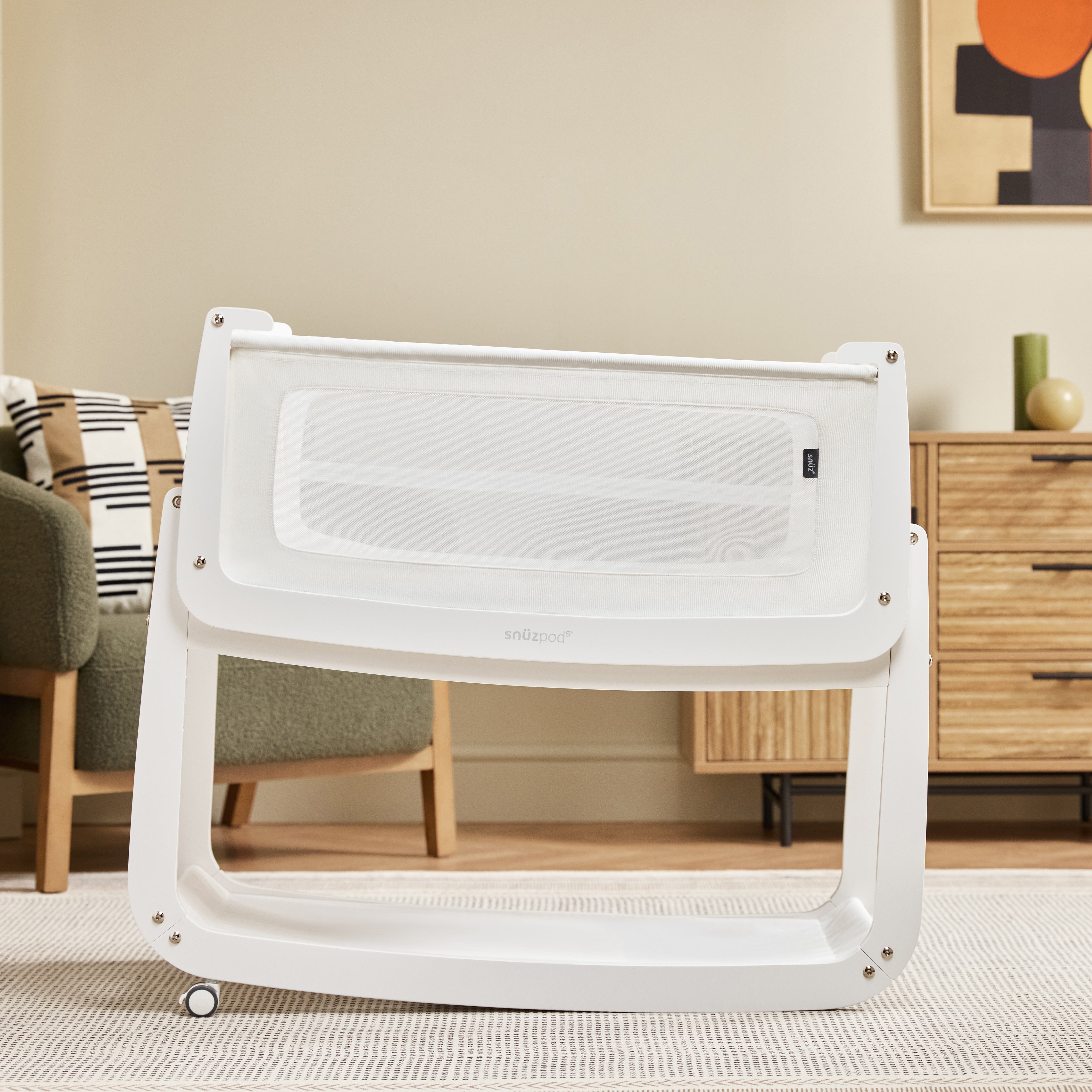 Snuz SnuzPod5 Bedside Bassinet - White- Strolleria
