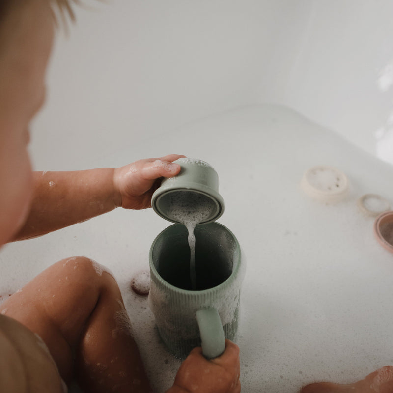 Mushie Bath Rinse Cup