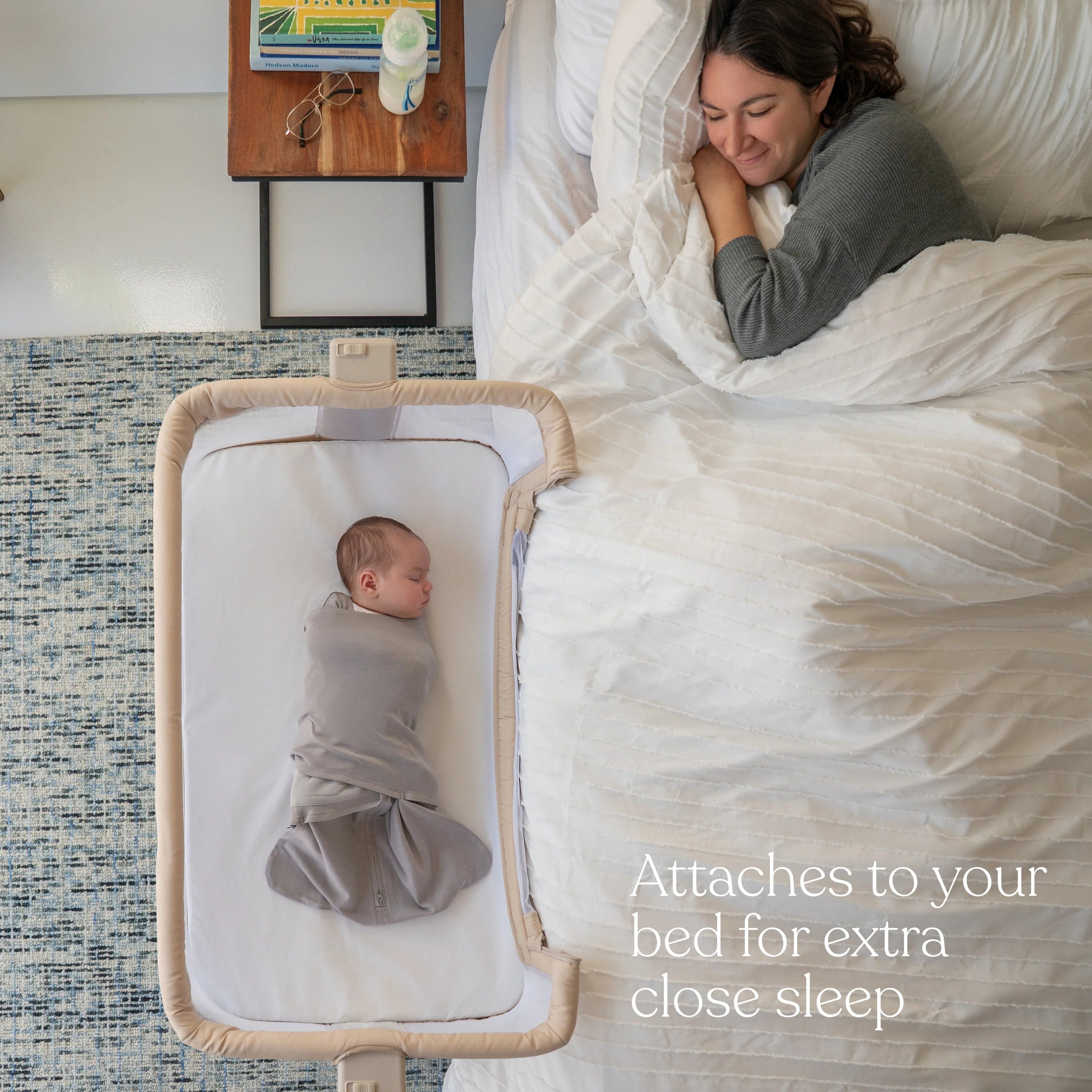 Halo 2-in-1 Bedside Bassinet Sleeper- Strolleria