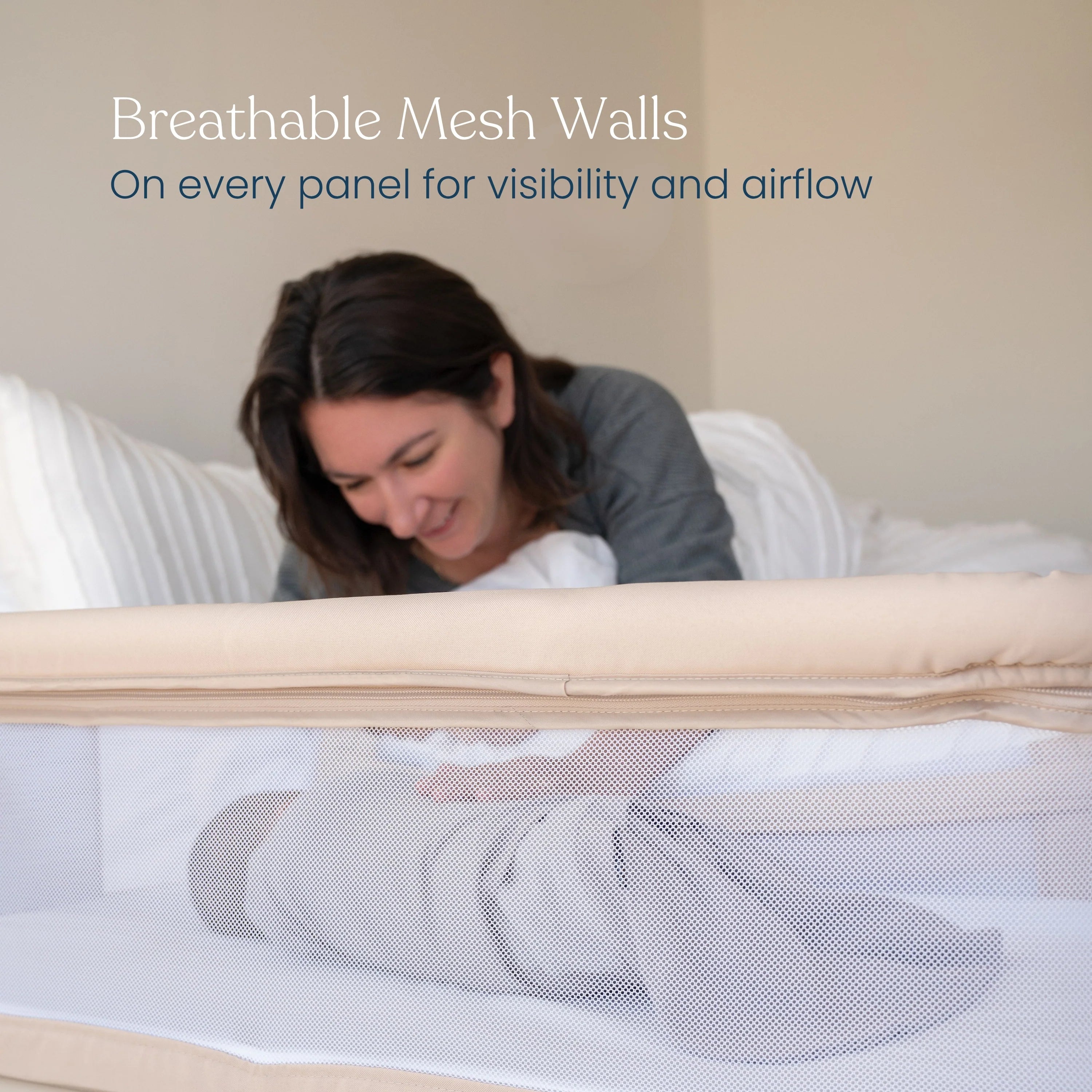 Halo 2-in-1 Bedside Bassinet Sleeper- Strolleria