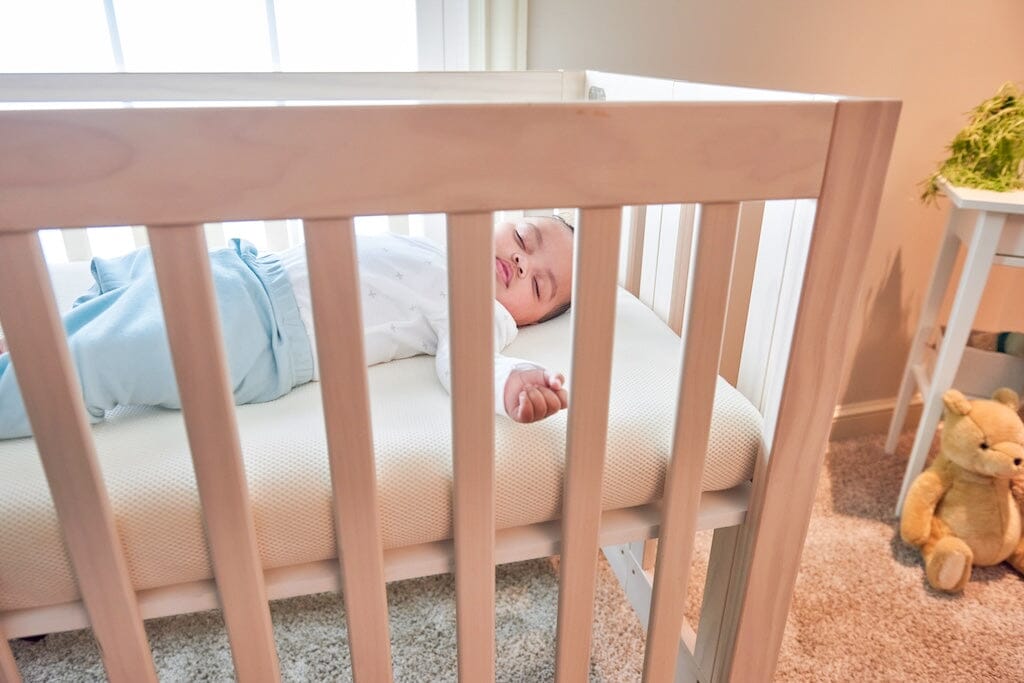 Naturepedic Breathable Organic Mini Crib Mattress- Strolleria