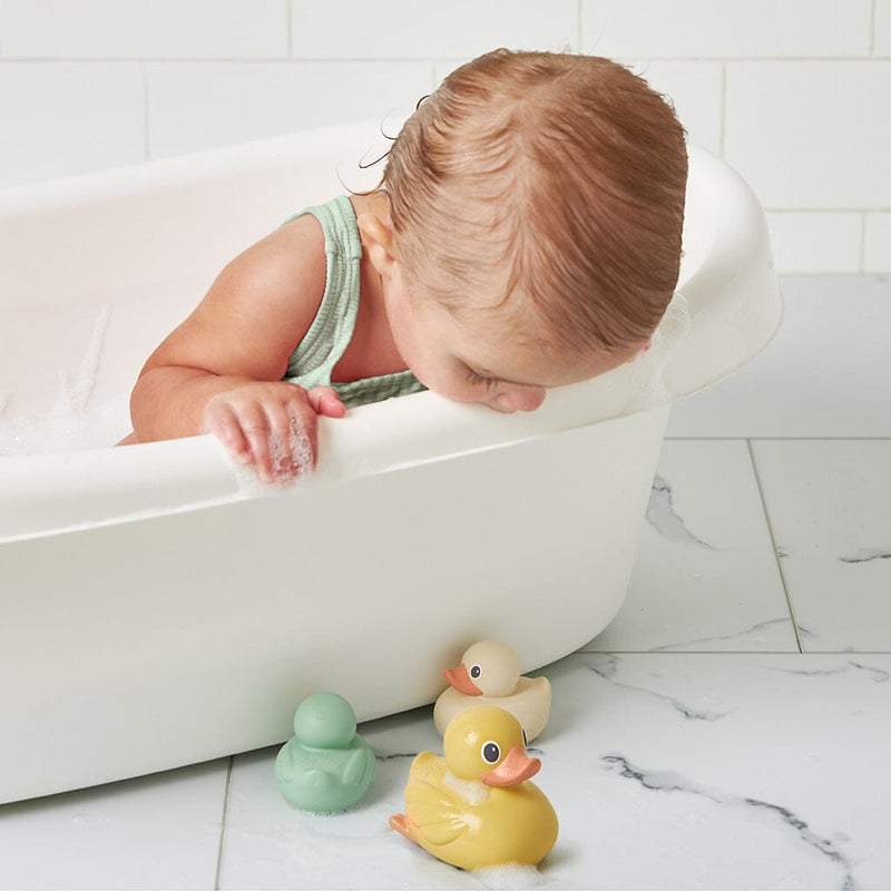 Itzy Ritzy Itzy Ducky Family Bath Toy