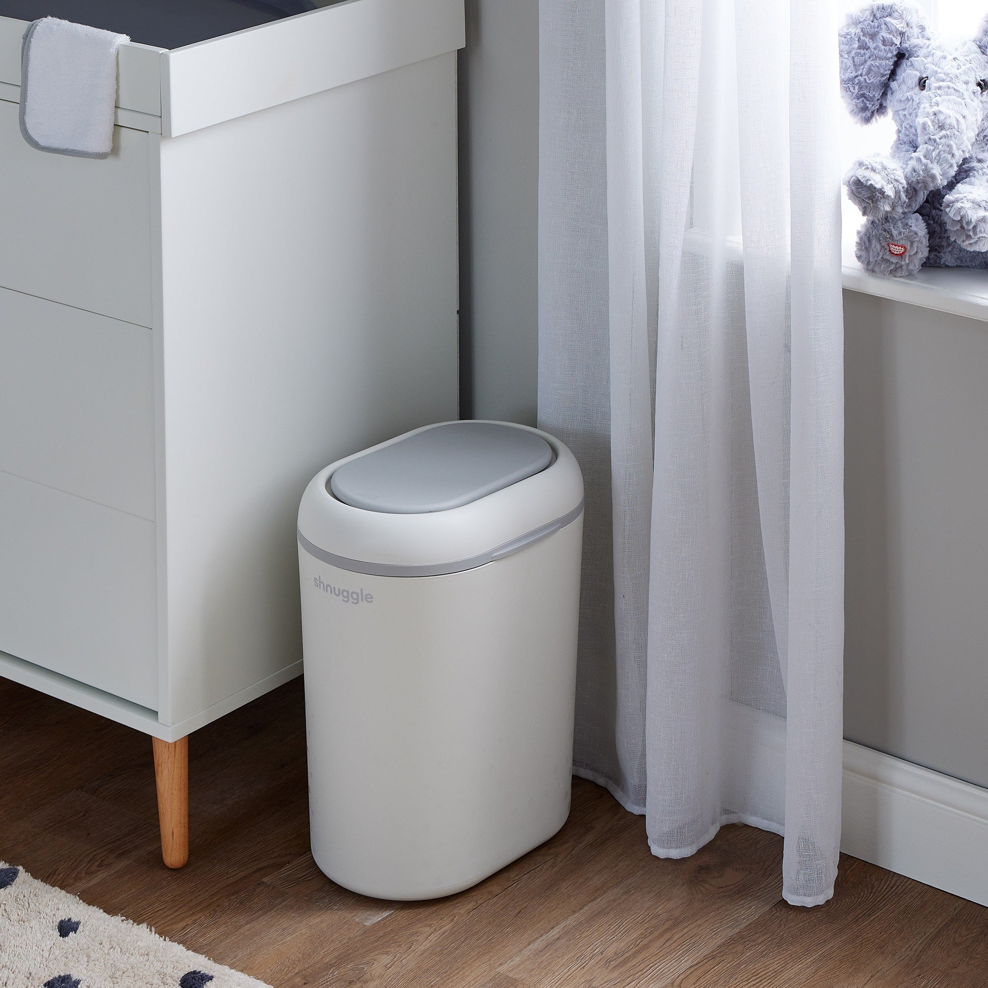 Shnuggle Nappy Bin in White/Grey- Strolleria