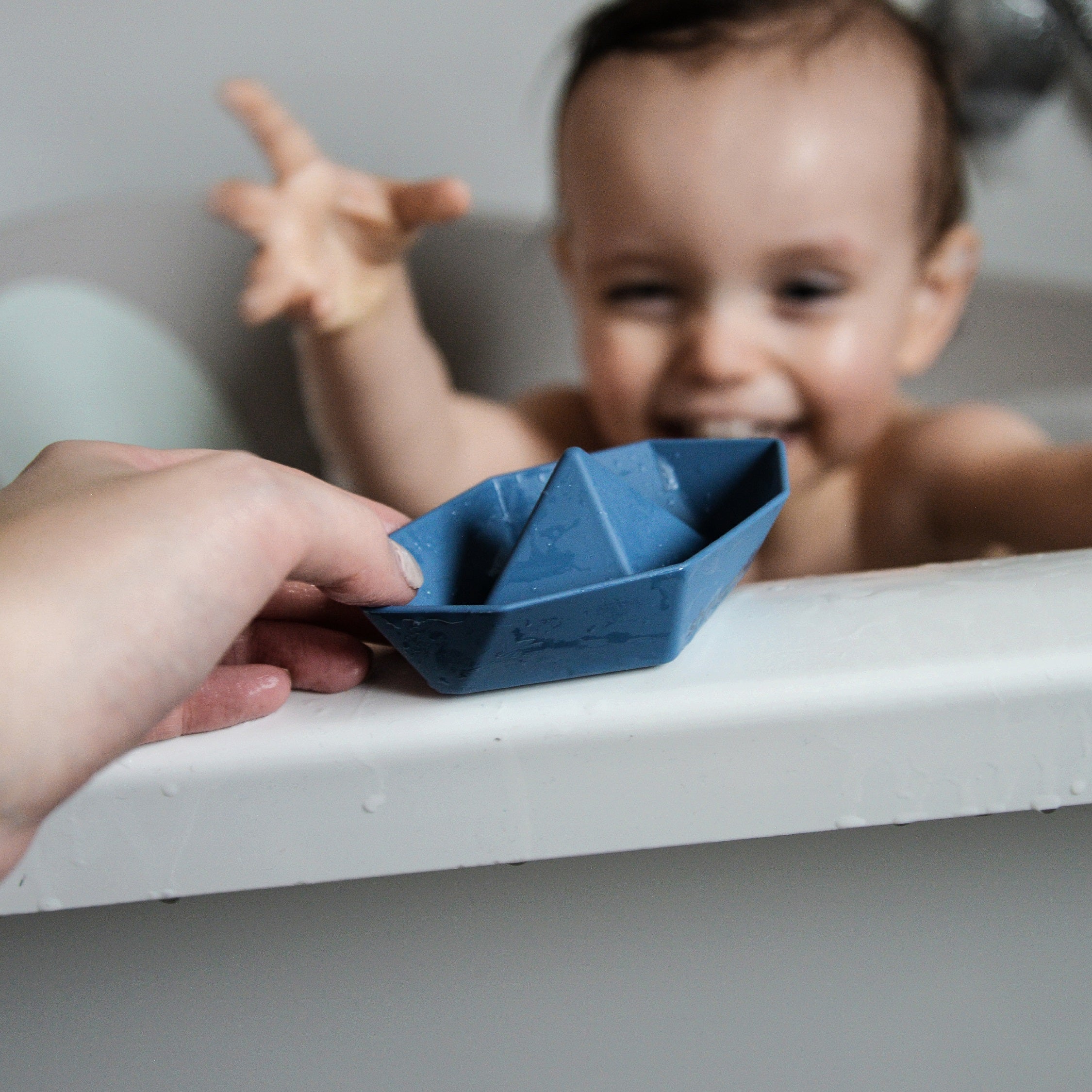 Shnuggle Stack and Sail Boats- Strolleria