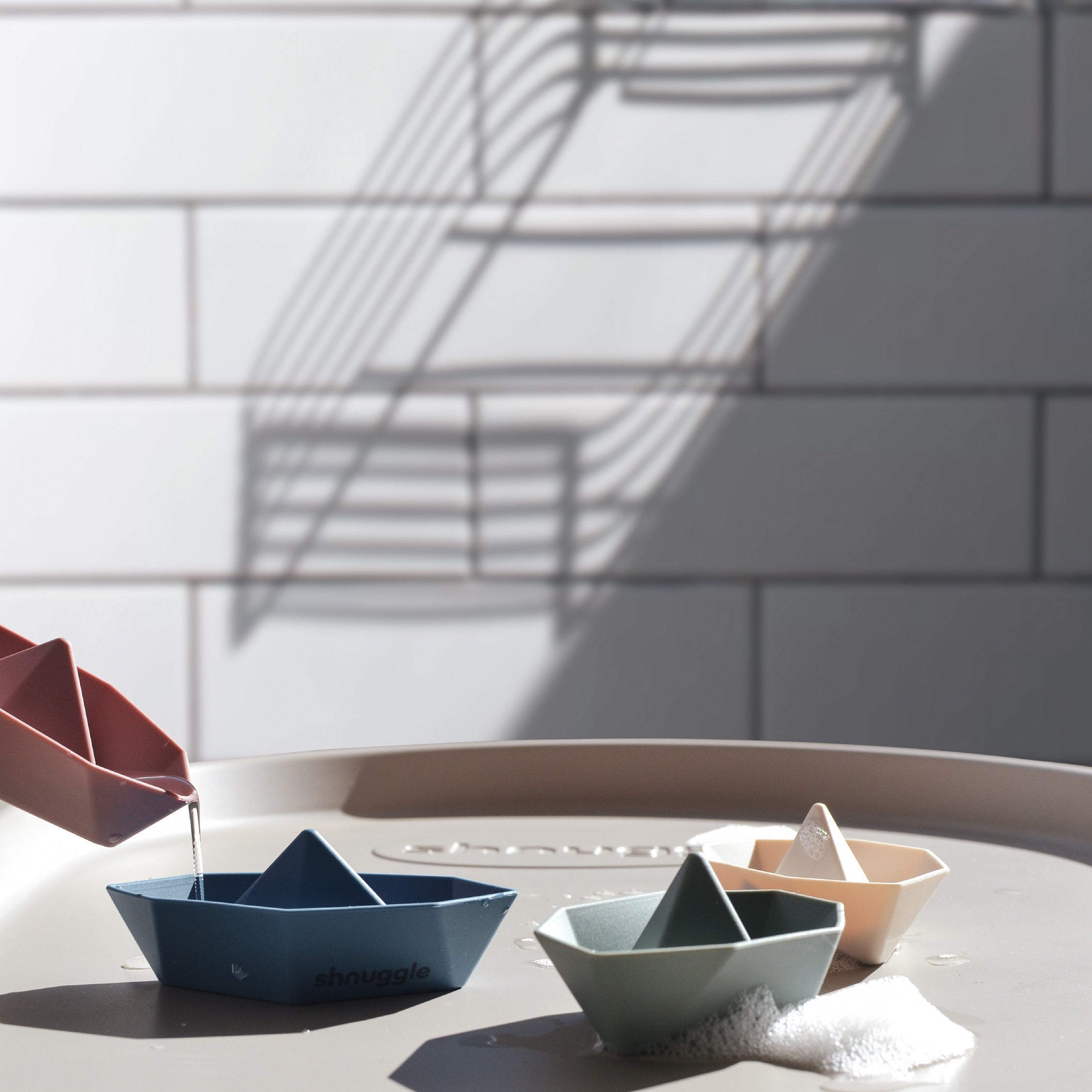 Shnuggle Stack and Sail Boats- Strolleria