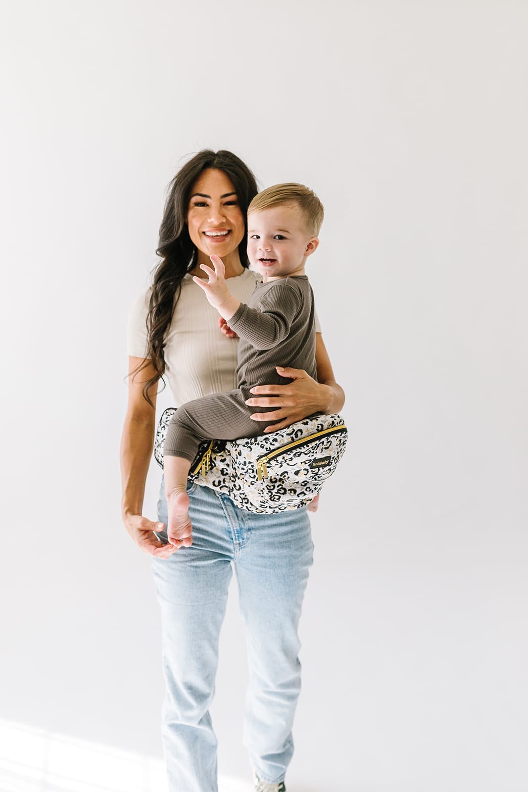 Tushbaby Hipseat Carrier- Strolleria