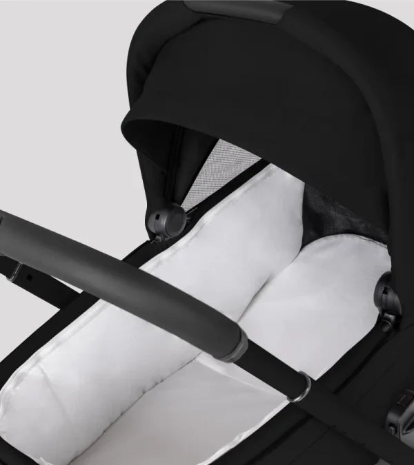 Silver Cross Breez Compact Stroller + Folding Bassinet Bundle- Strolleria
