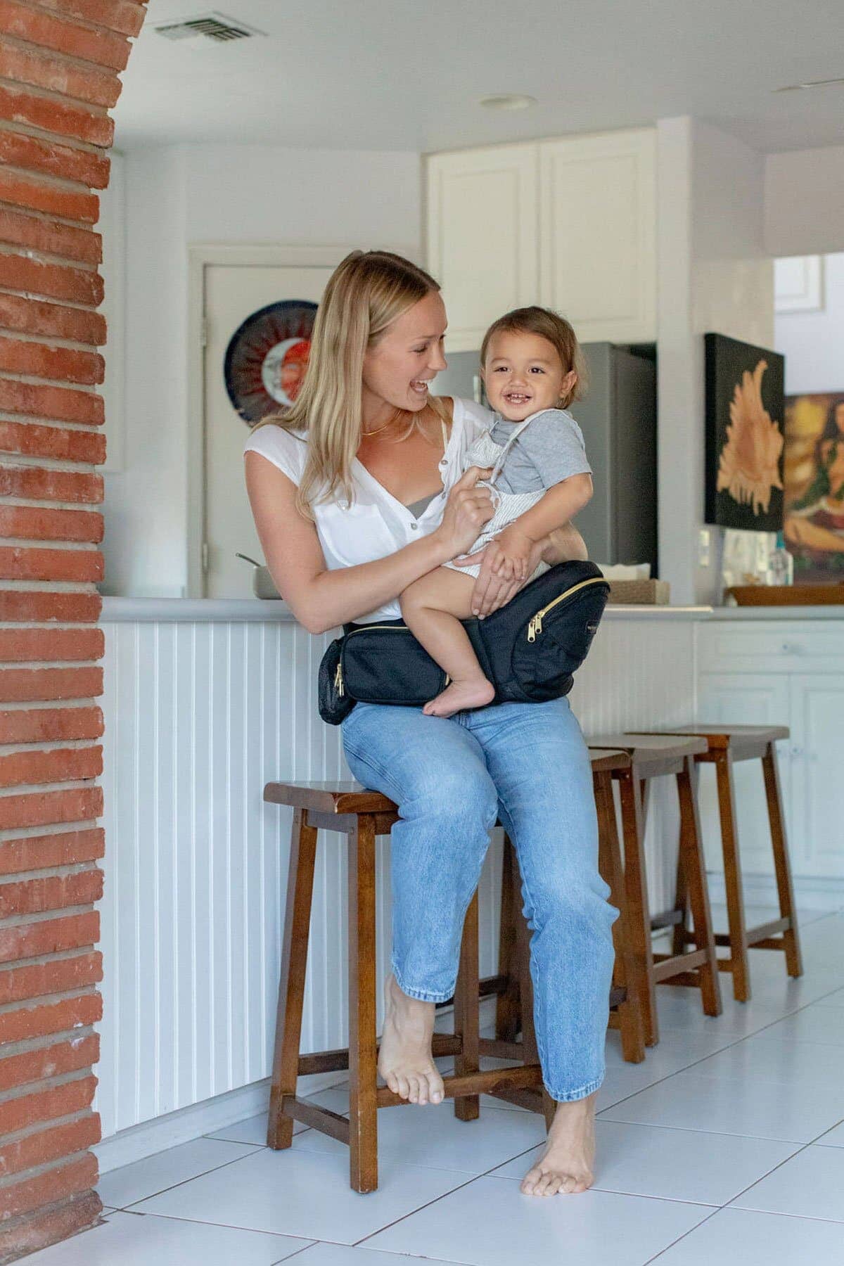 Tushbaby Hipseat Carrier- Strolleria