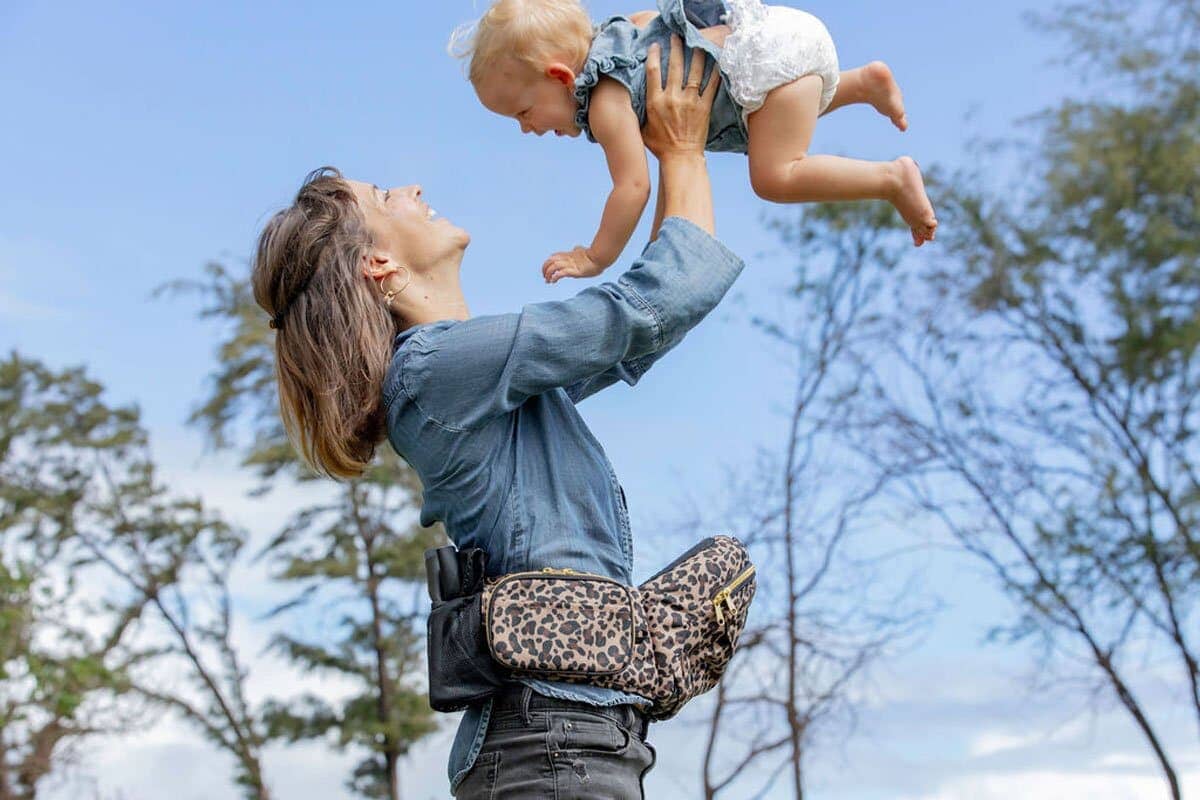 Tushbaby Hipseat Carrier- Strolleria