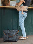 Tushbaby Hipseat Carrier - Bambi Baby