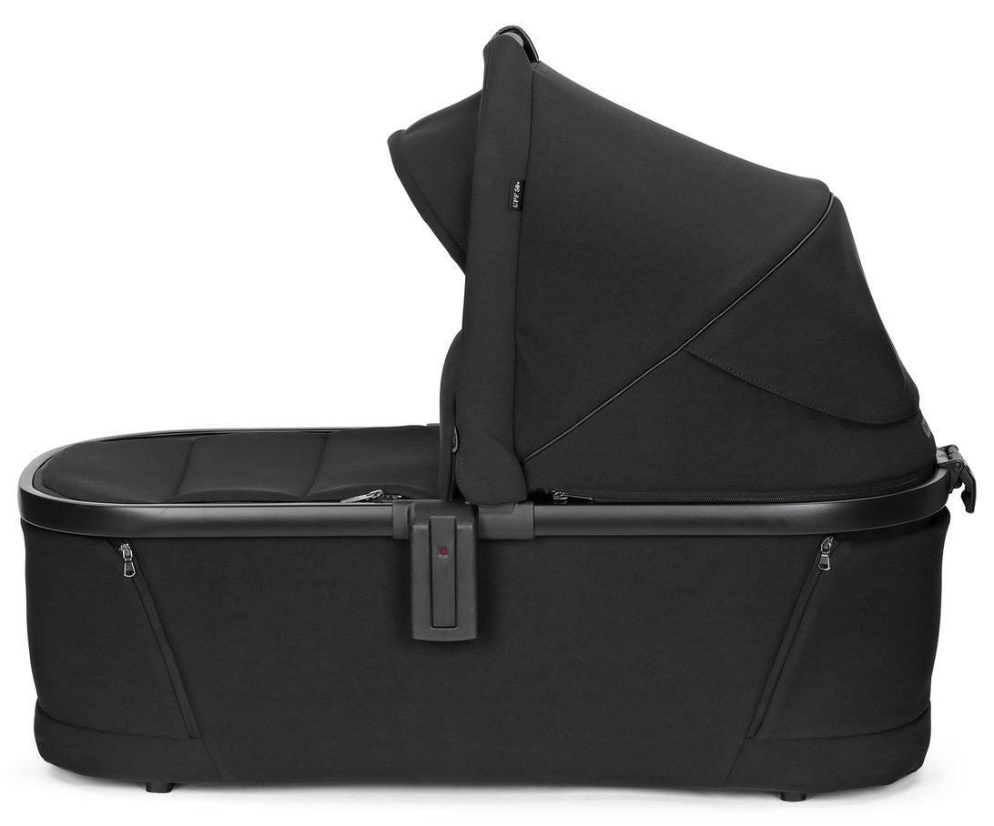PEG Ypsi Bassinet W/Stand By Me- Strolleria