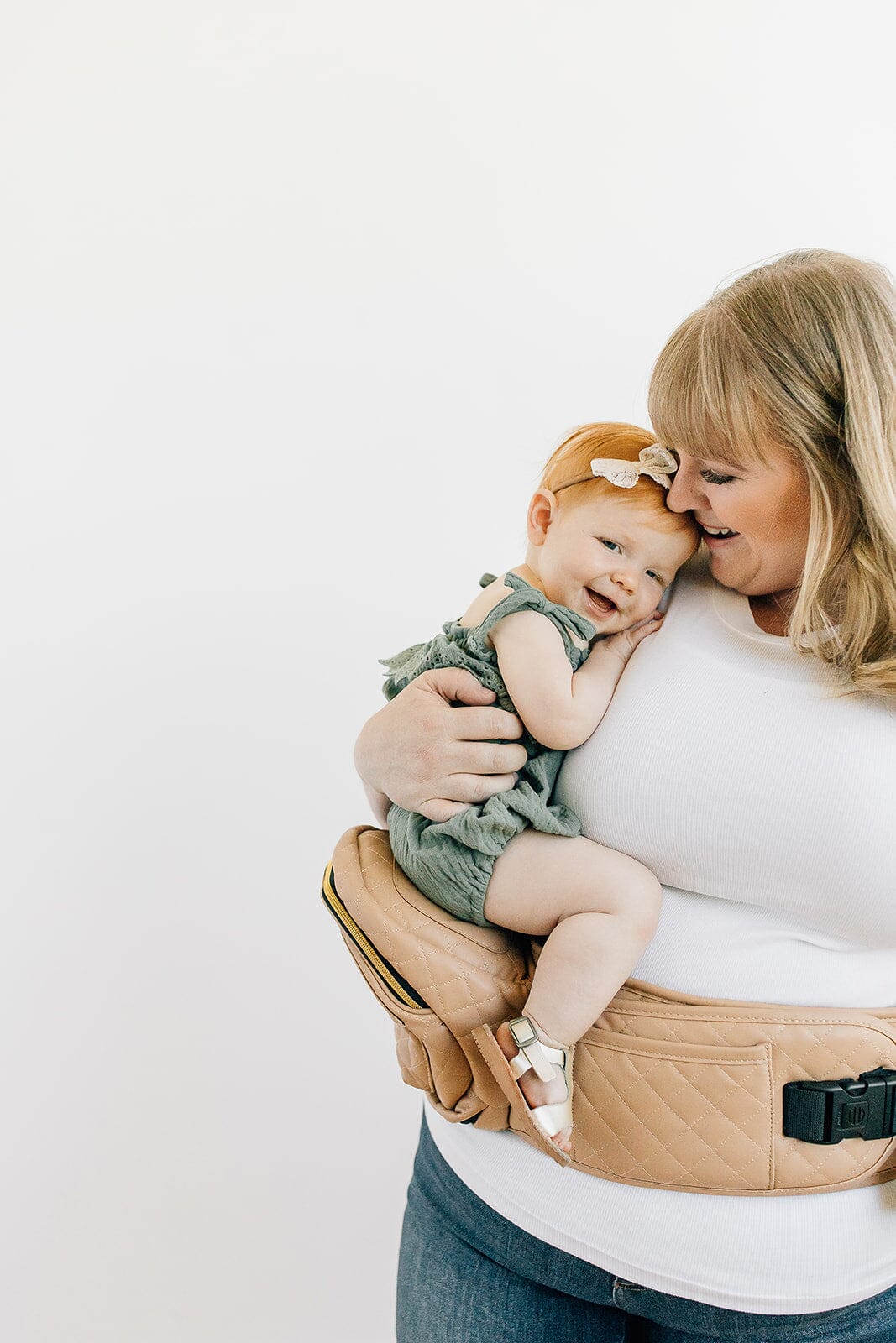 Tushbaby Hipseat Carrier- Strolleria