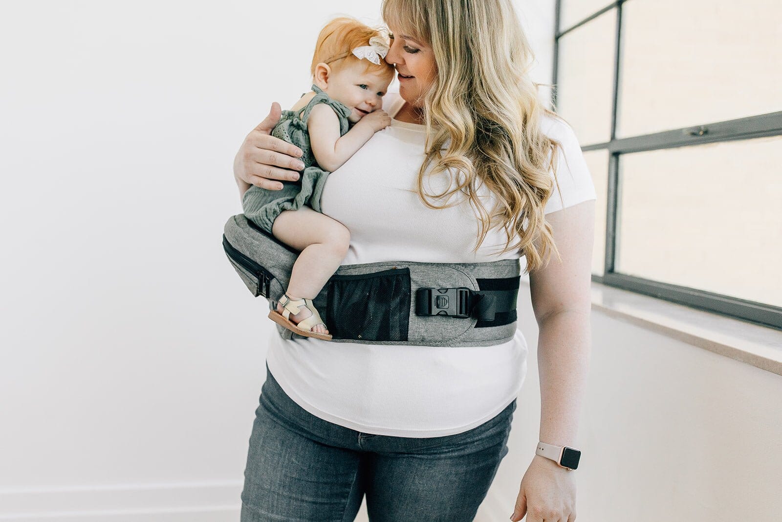 Tushbaby Hipseat Carrier- Strolleria