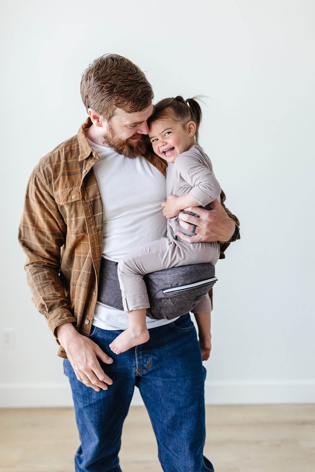 Tushbaby Hipseat Carrier- Strolleria