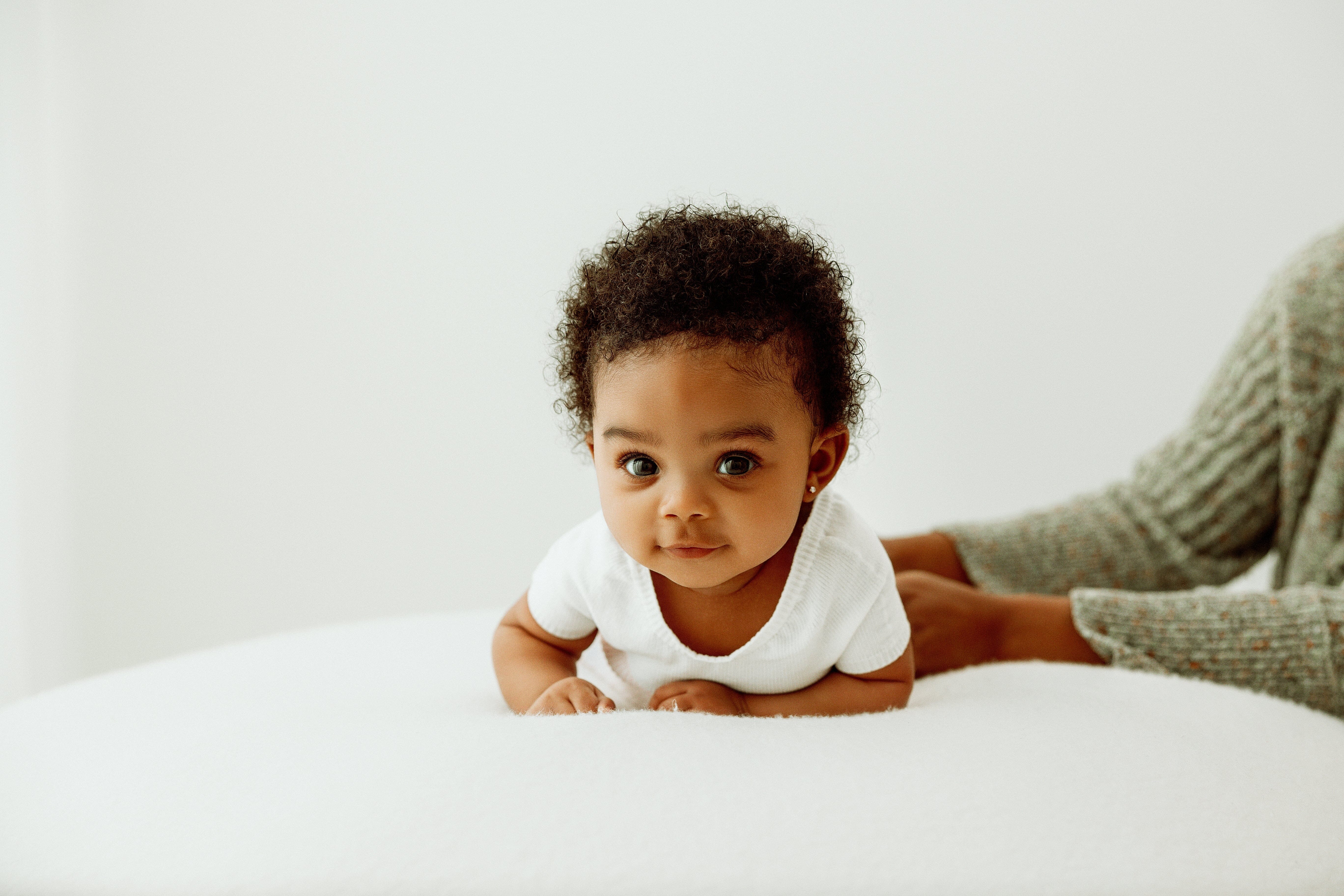 Swaddelini Blue Arms Out™ Short Sleeve Sleep Sack- Strolleria