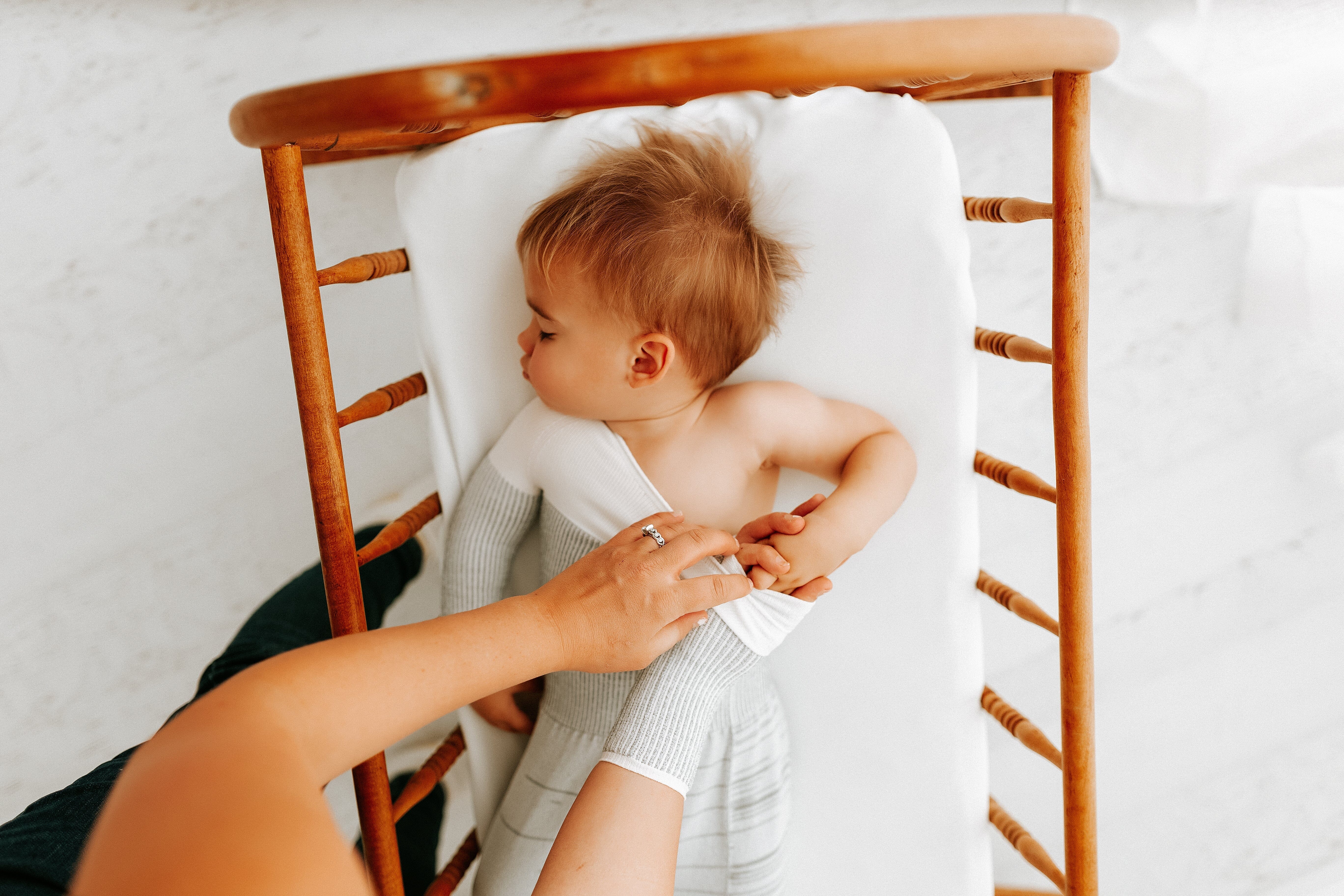 Swaddelini Grey Arms Out™ Long Sleeve Sleep Sack- Strolleria