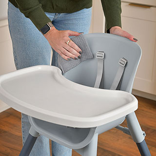 Chicco Zest 4-in-1 Folding High Chair- Strolleria