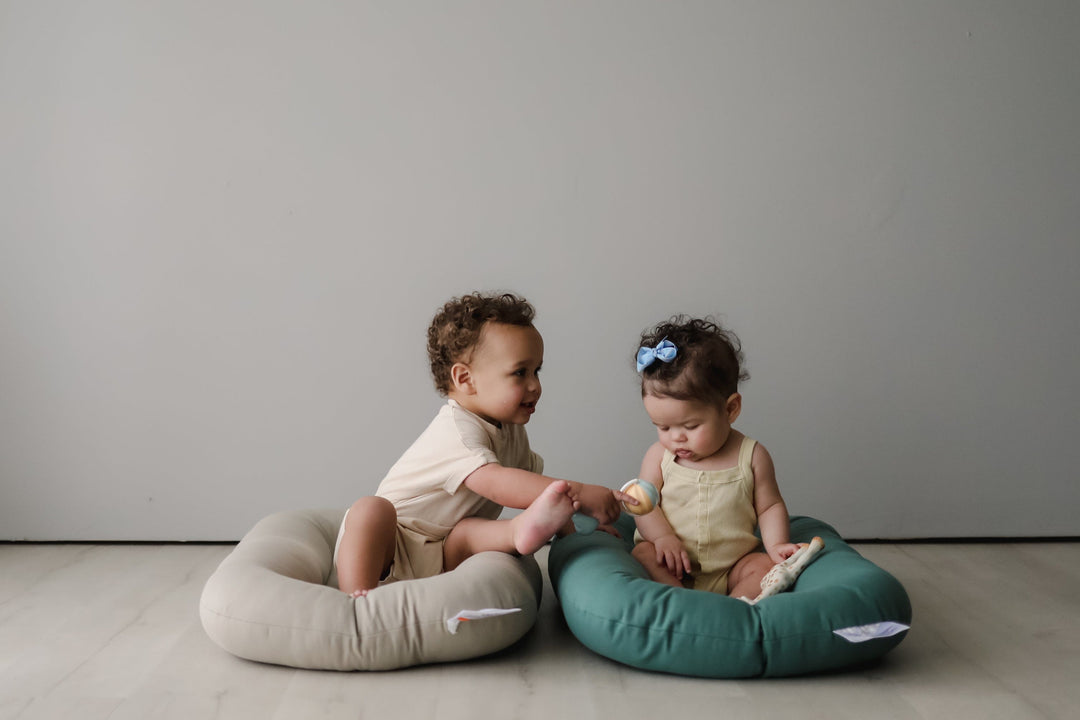 Snuggle Me Organic Infant Lounger