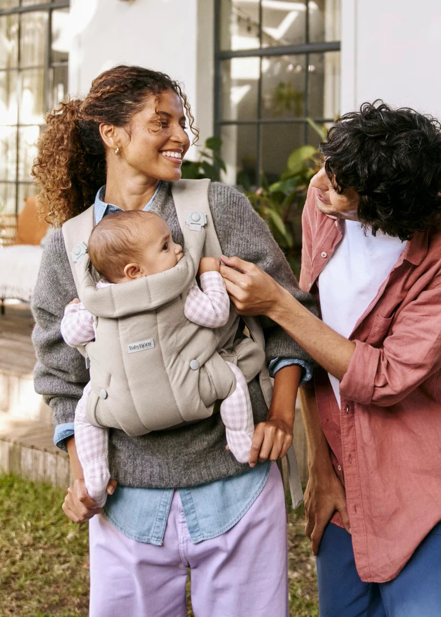 BabyBjörn Baby Carrier Hold- Strolleria