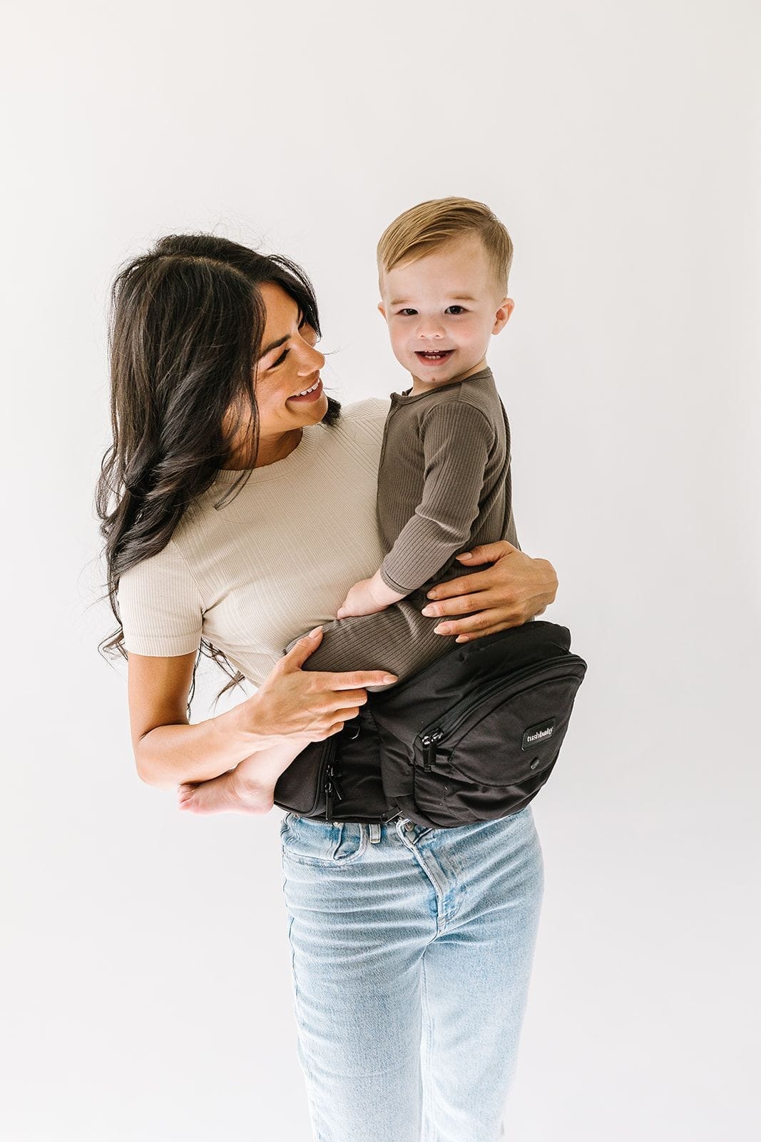Tushbaby Hipseat Carrier- Strolleria