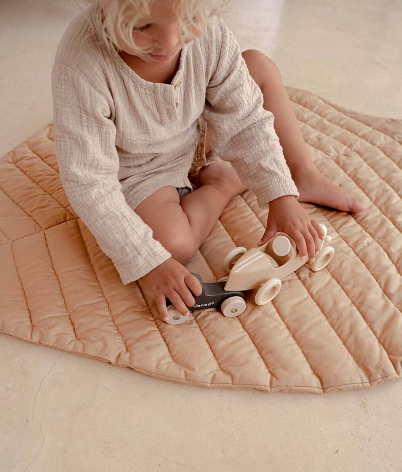 Toddlekind USA Leaf Mat in Sandstone