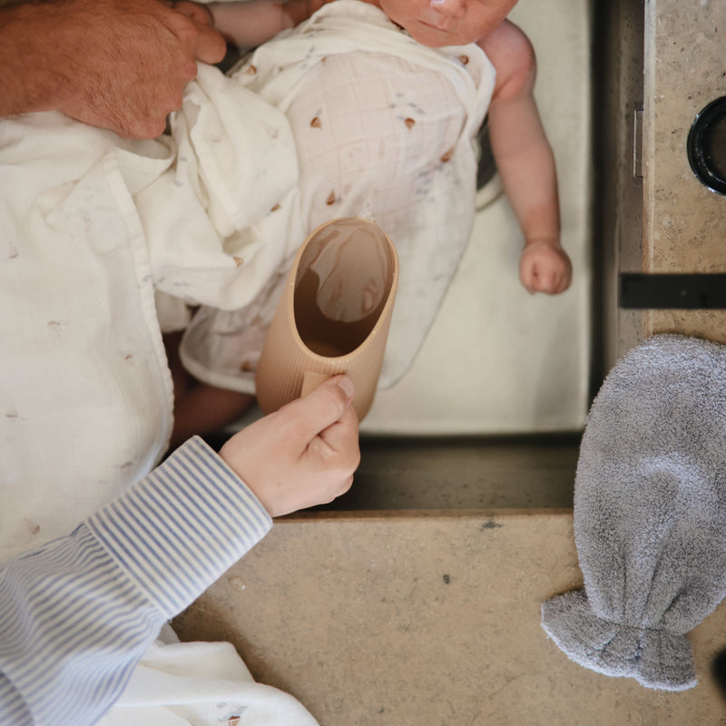 Mushie Bath Rinse Cup