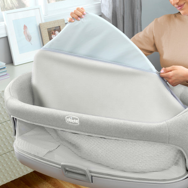 Chicco Close to You 3-in-1 Bedside Bassinet- Strolleria