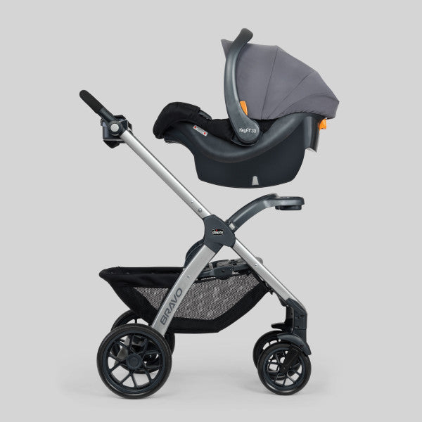 Chicco Bravo Trio Travel System- Strolleria