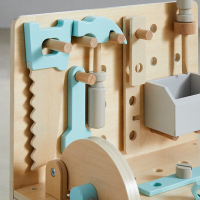 Wonder and Wise Little Builder Workbench