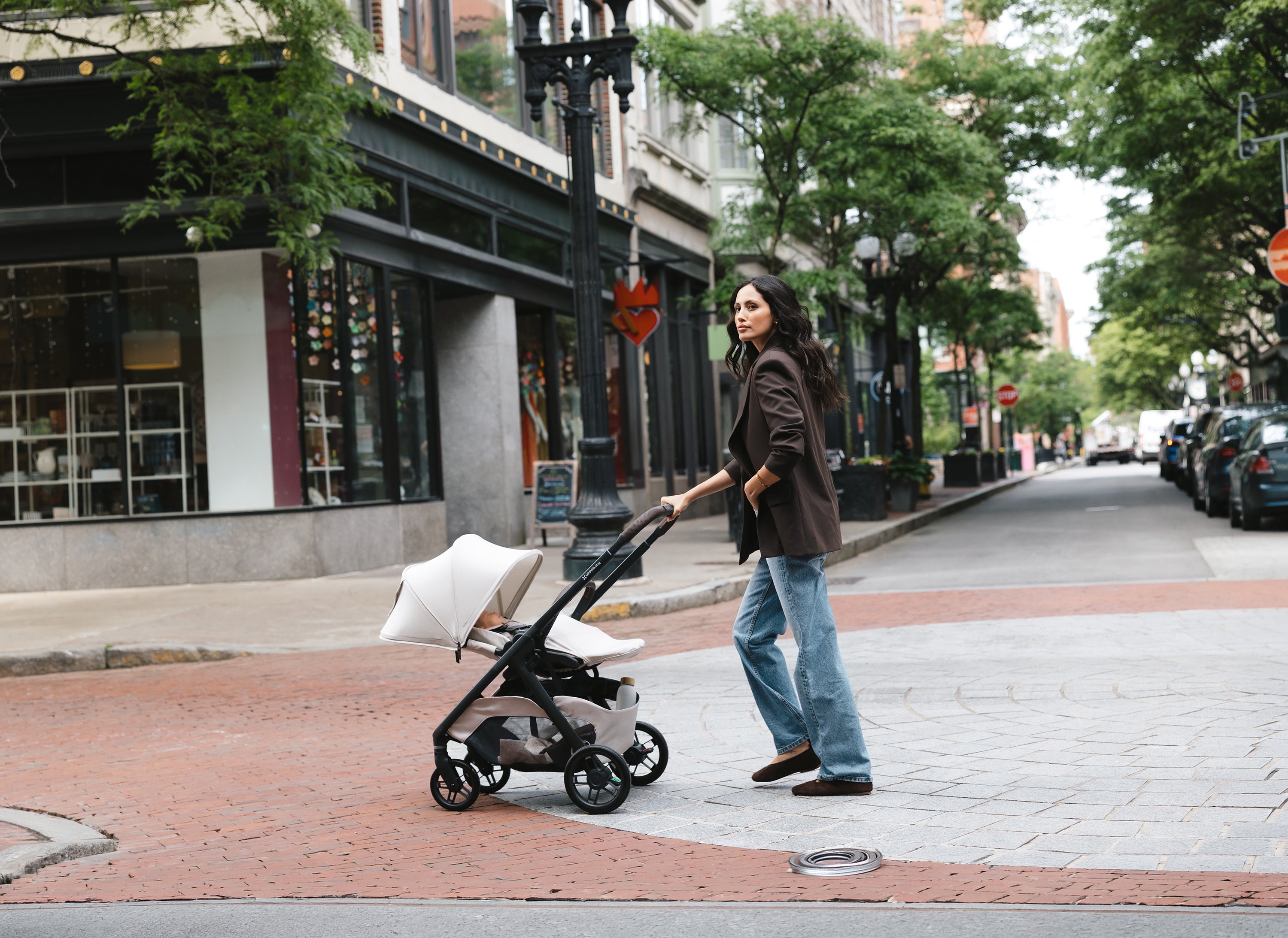 High-Quality Strollers, Car Seats, and Baby Gear | Strolleria
