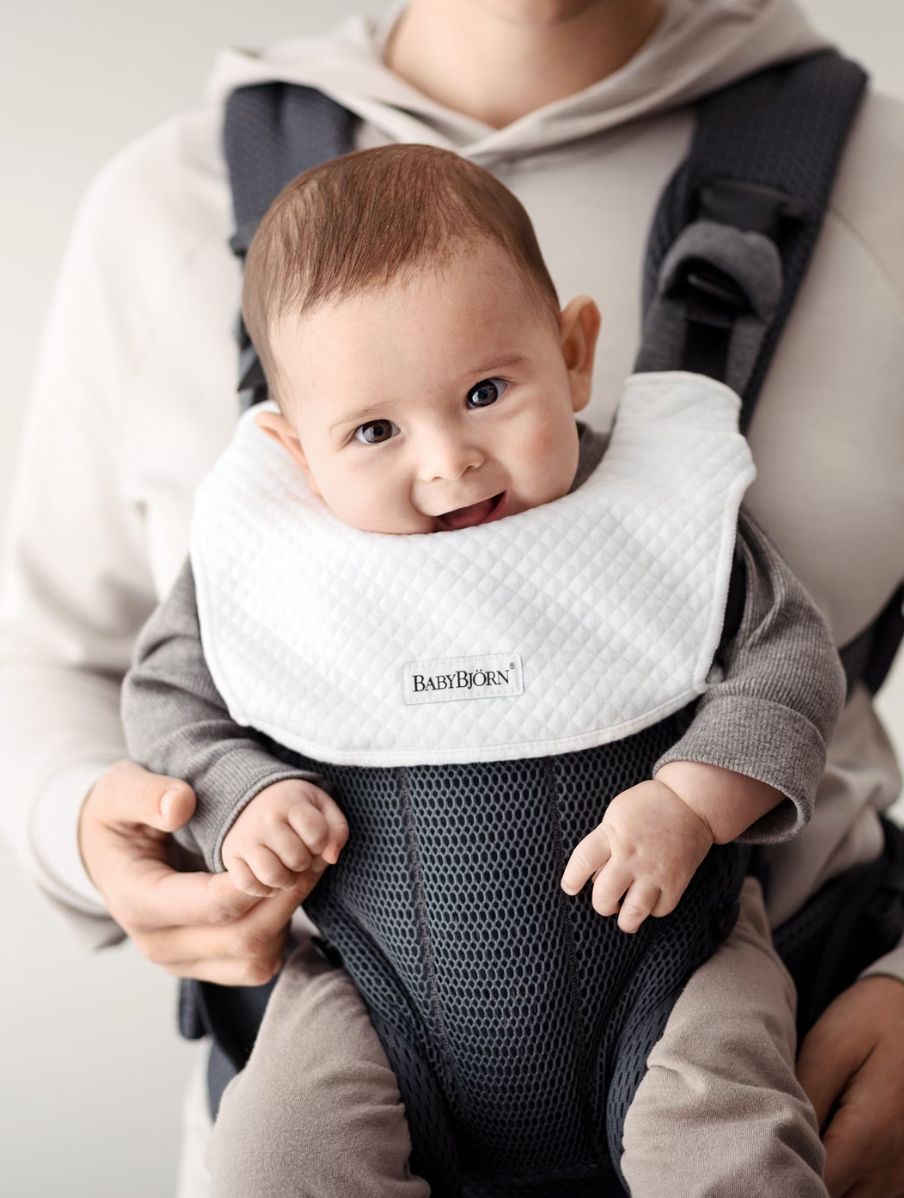 BabyBjörn Bib for Baby Carrier Harmony- Strolleria