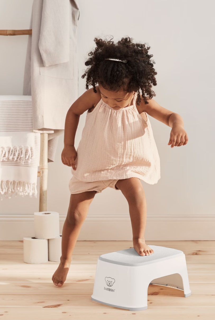 BabyBjörn Step Stool- Strolleria